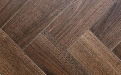 Кварц-винил (замковый) FirmFit Herringbone CW-3290 Орех Американский Браш